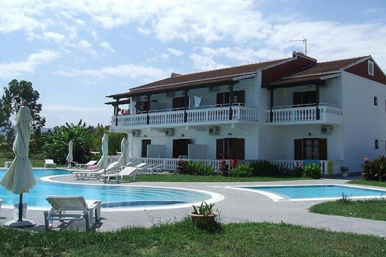 Vlachos Apartments Sidárion Dış mekan fotoğraf