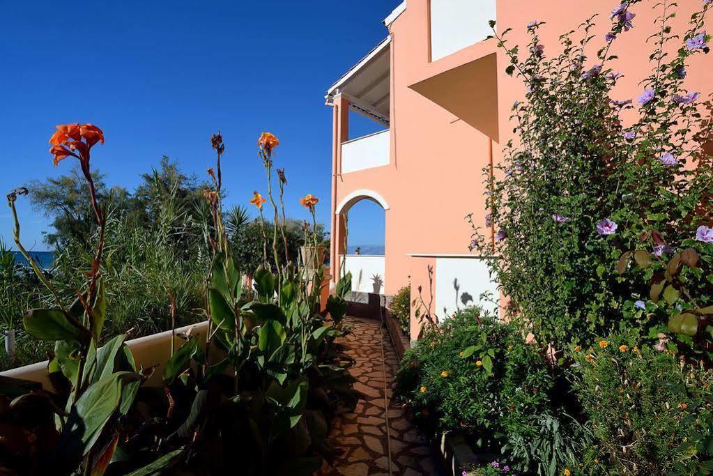 Vlachos Apartments Sidárion Dış mekan fotoğraf